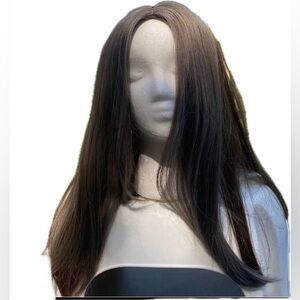 Wig, 20” long. NWOT, ash/brown color.